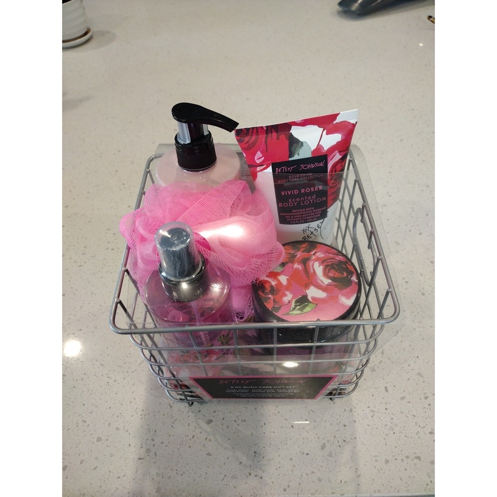Betsey Johnson Body Care Gift Set 5 Piece